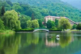 Randonnées douces en Arménie : monastères, lacs et villages de montagne – Image 10