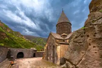 Arménie essentielle : monastères, lac Sevan et art de vivre à Erevan – Image 6