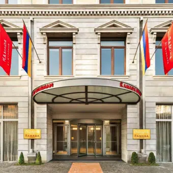 Ramada Hotel & Suites by Wyndham Yerevan 4* Superior
